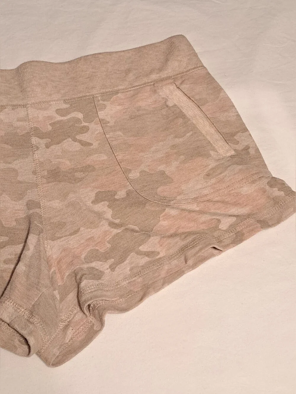 Women's Shorts Size 16 18 Camo Athletic Works